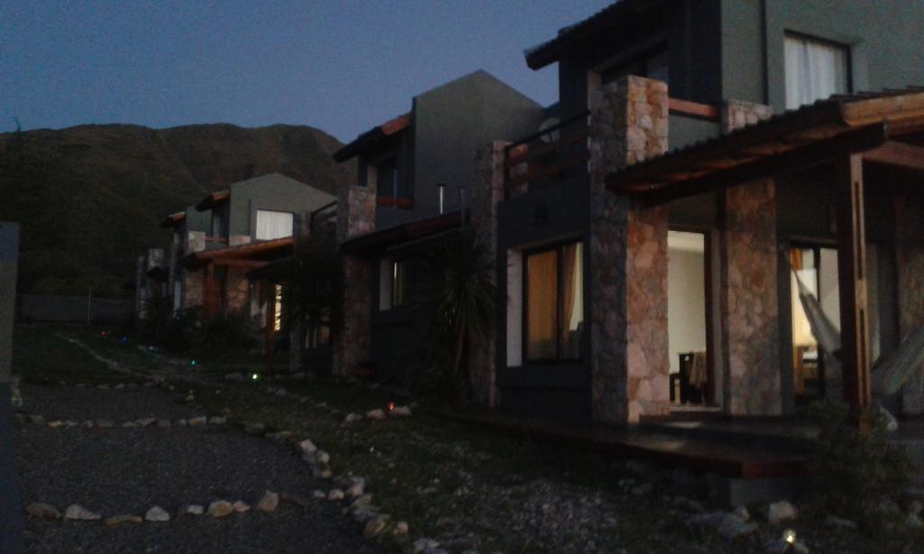 Refugio Uritorco Lodge *